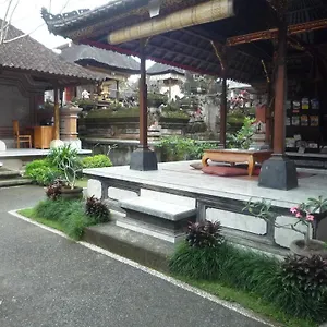Pratama House Privatunterkunft